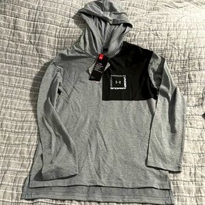 Under Armour long sleeve hooded shirt